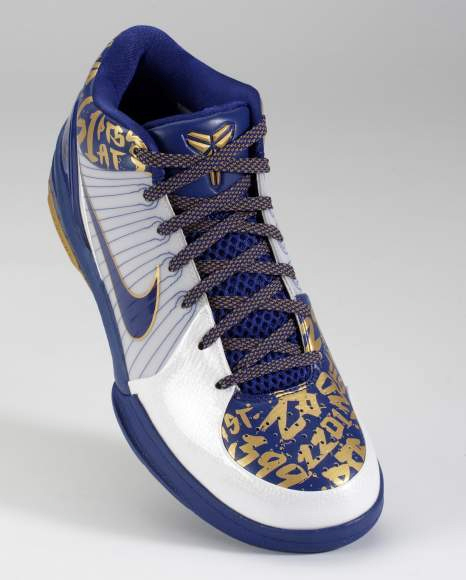 kobe 4 footlocker