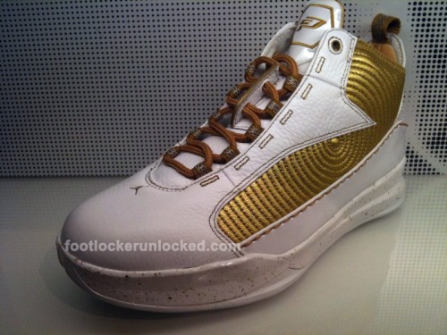 white and gold cp3
