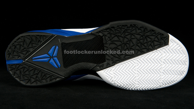 FL_Unlocked_Nike-Kobe-7-Supreme-WhBlkConcord-FL-9