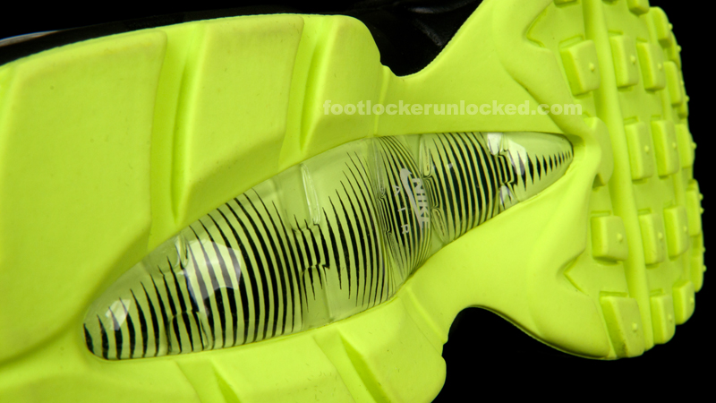 Nike-Air-Max-95-Black-Volt-FL-10