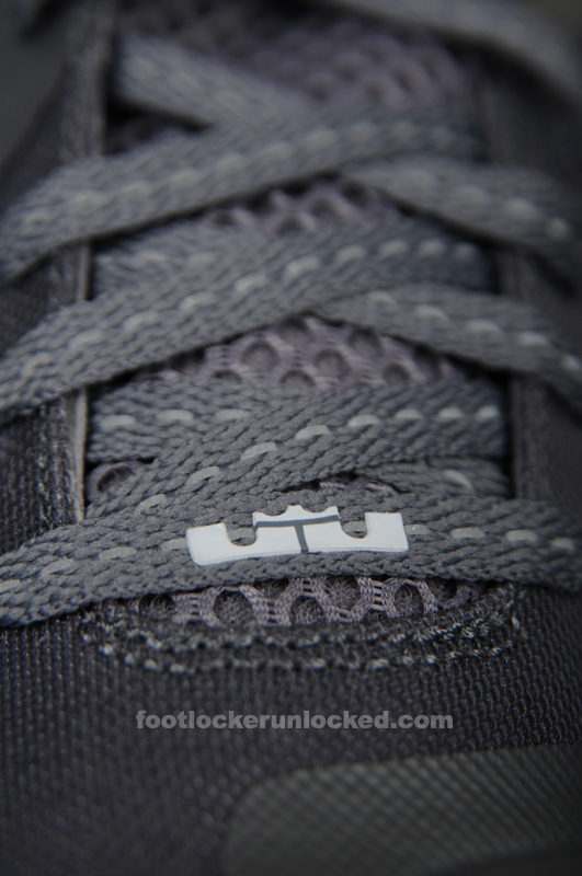 Nike-Lebron-9-Cool-Grey_15