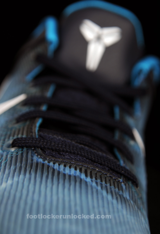 Nike_Kobe_7_Shark_14