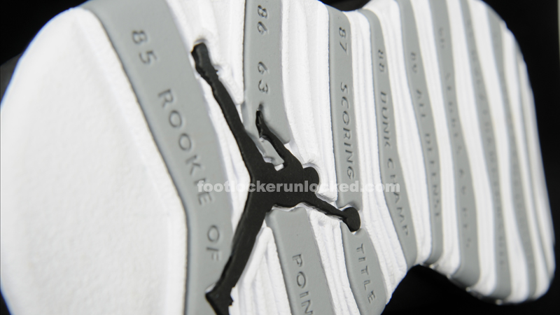 Jordan-Retro-10-Stealth-FL-11