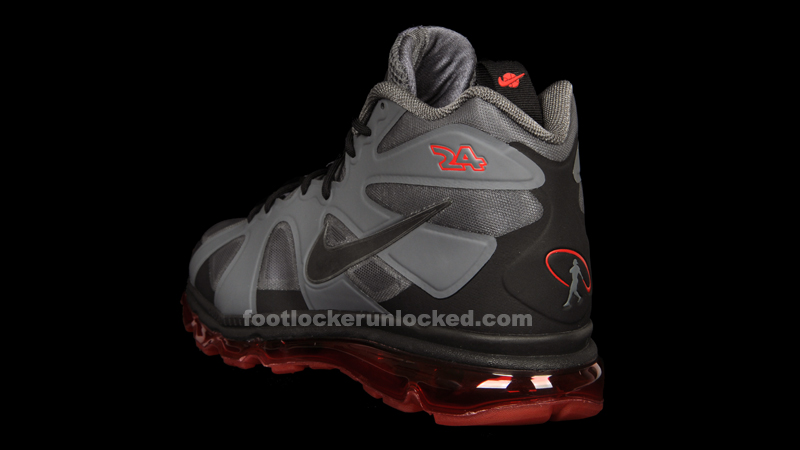 Nike-Griffey-Fury-Grey-Red-FL-6