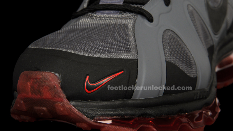 Nike-Griffey-Fury-Grey-Red-FL-8