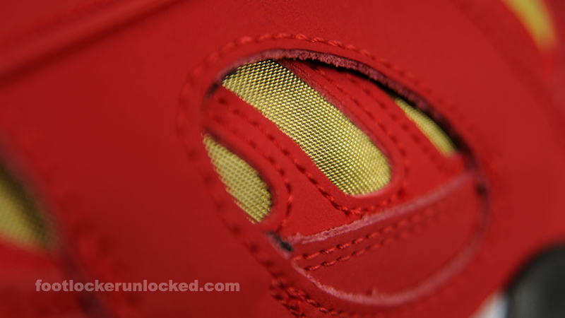 Nike_Diamond_Turf_II_RedBlk_FL_11