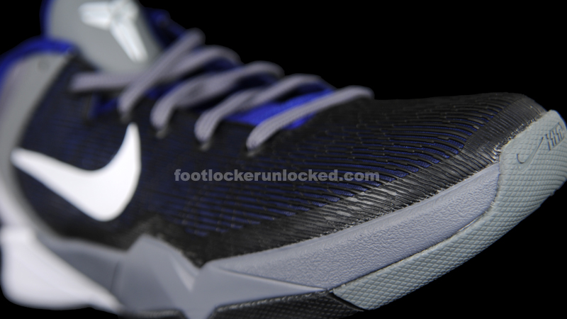 Nike-Kobe-7-Away-FL_08