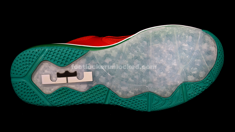 FL Unlocked Nike LeBron 9 Liverpool_09