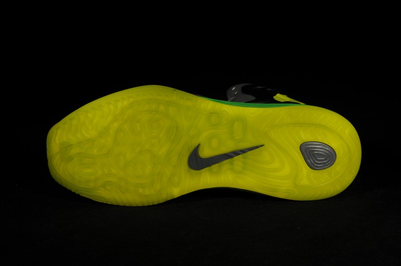 FL_Unlocked_Nike_Hyperposite_Charcoal_Atomic Green_07