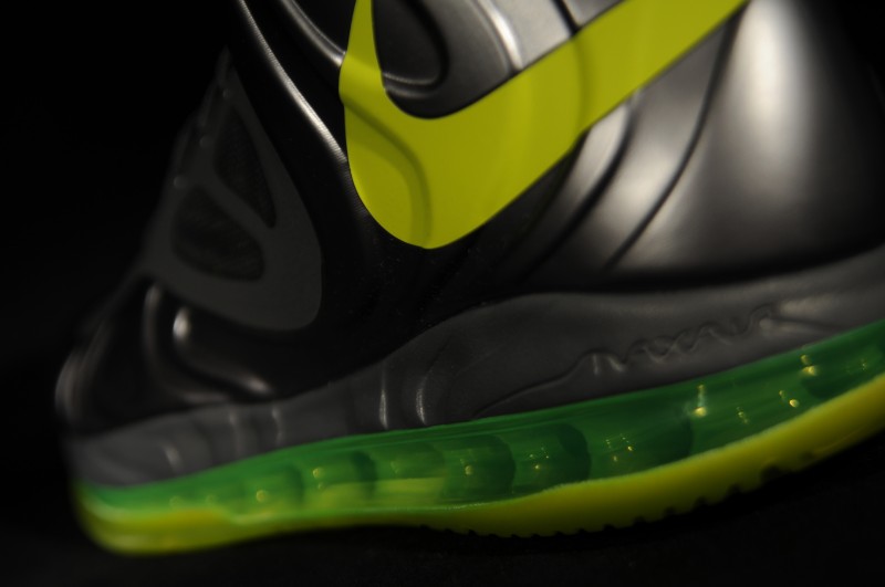 FL_Unlocked_Nike_Hyperposite_Charcoal_Atomic Green_09