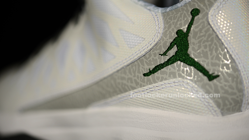 FL Unlocked Jordan CP3 VI Christmas_06