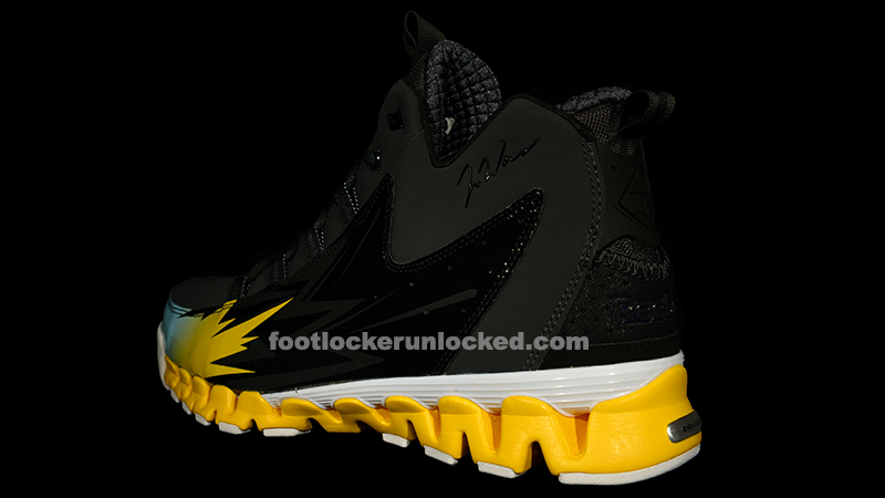 FL Unlocked Reebok Wall 3 Zig Escape_03
