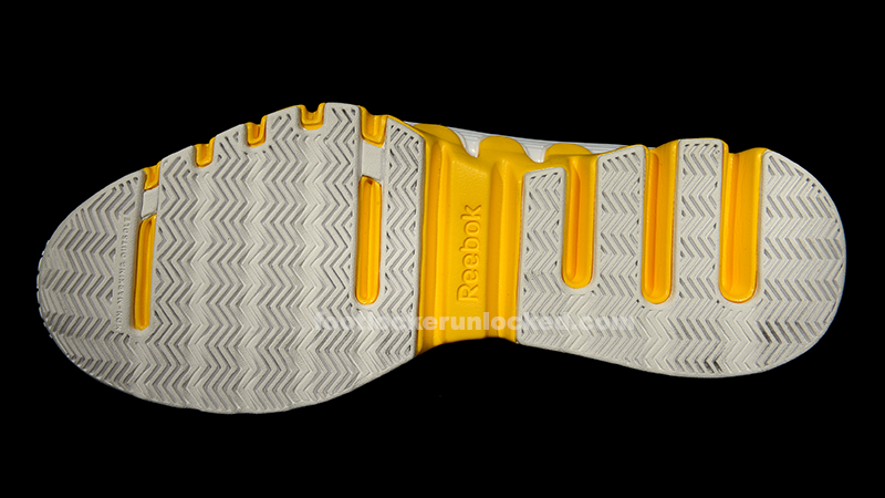 FL Unlocked Reebok Wall 3 Zig Escape_04