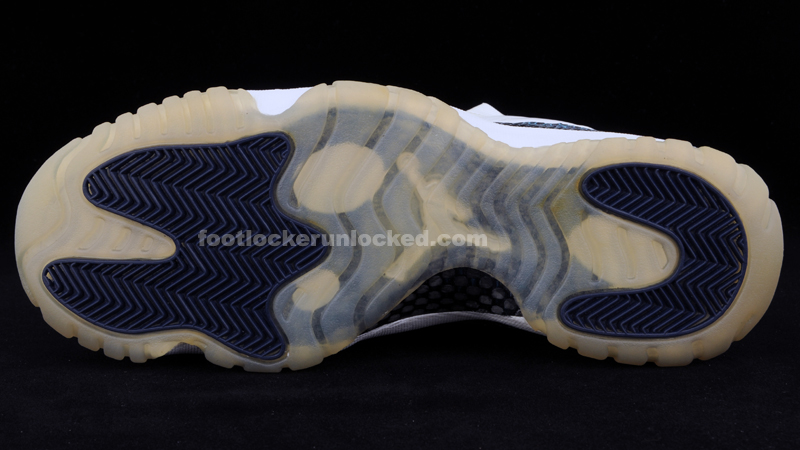jordan 11 pink snakeskin foot locker