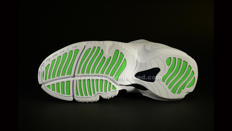 FL_Unlocked_Nike_The_Glove_White_Black_04