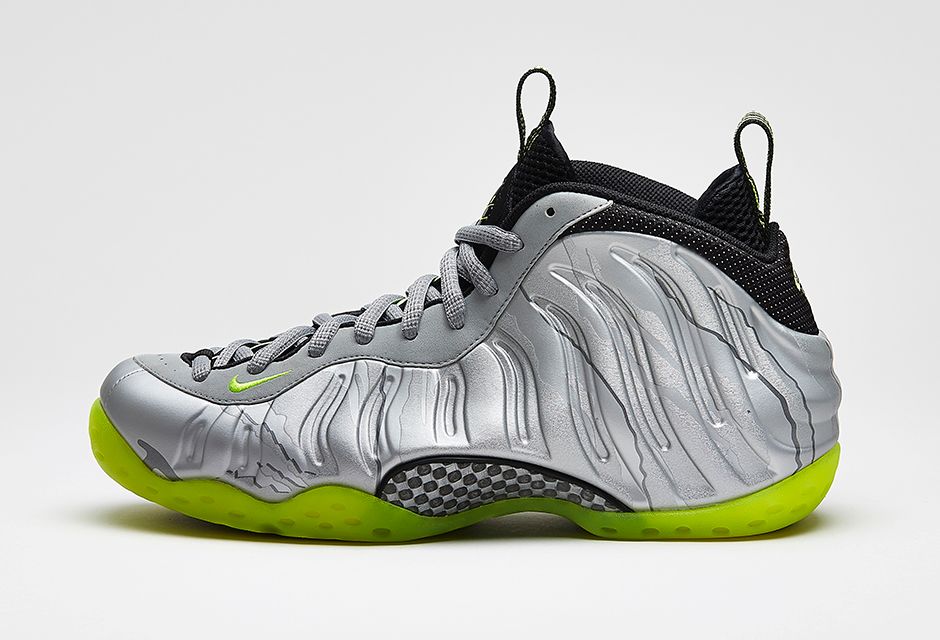 nike foamposite one footlocker