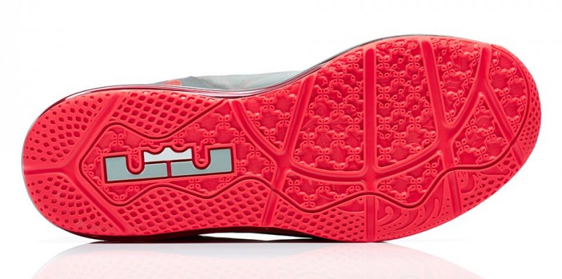 FL_Unlocked_Nike_LeBron_11_Low_Laser_Crimson_05
