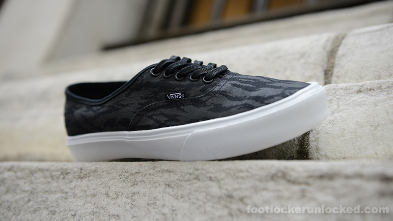 vans authentic lite on feet