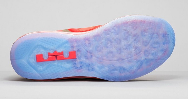 FL_Unlocked_FL_Unlocked_Nike_LeBron_11_Low_Hyper_Punch_05