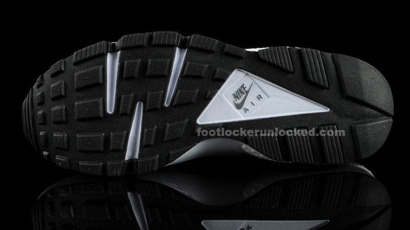 Foot_Locker_Unlocked_Nike_Huarache_Light_Ash_Grey_6