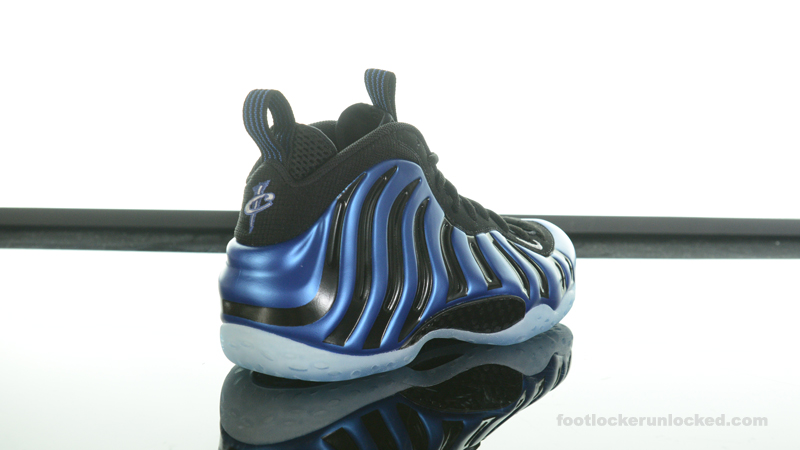 nike foamposite one footlocker
