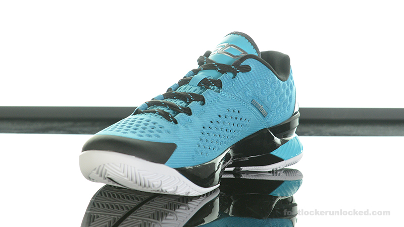 Foot-Locker-Under-Armour-Curry-One-Low-Pacific-Blue-4