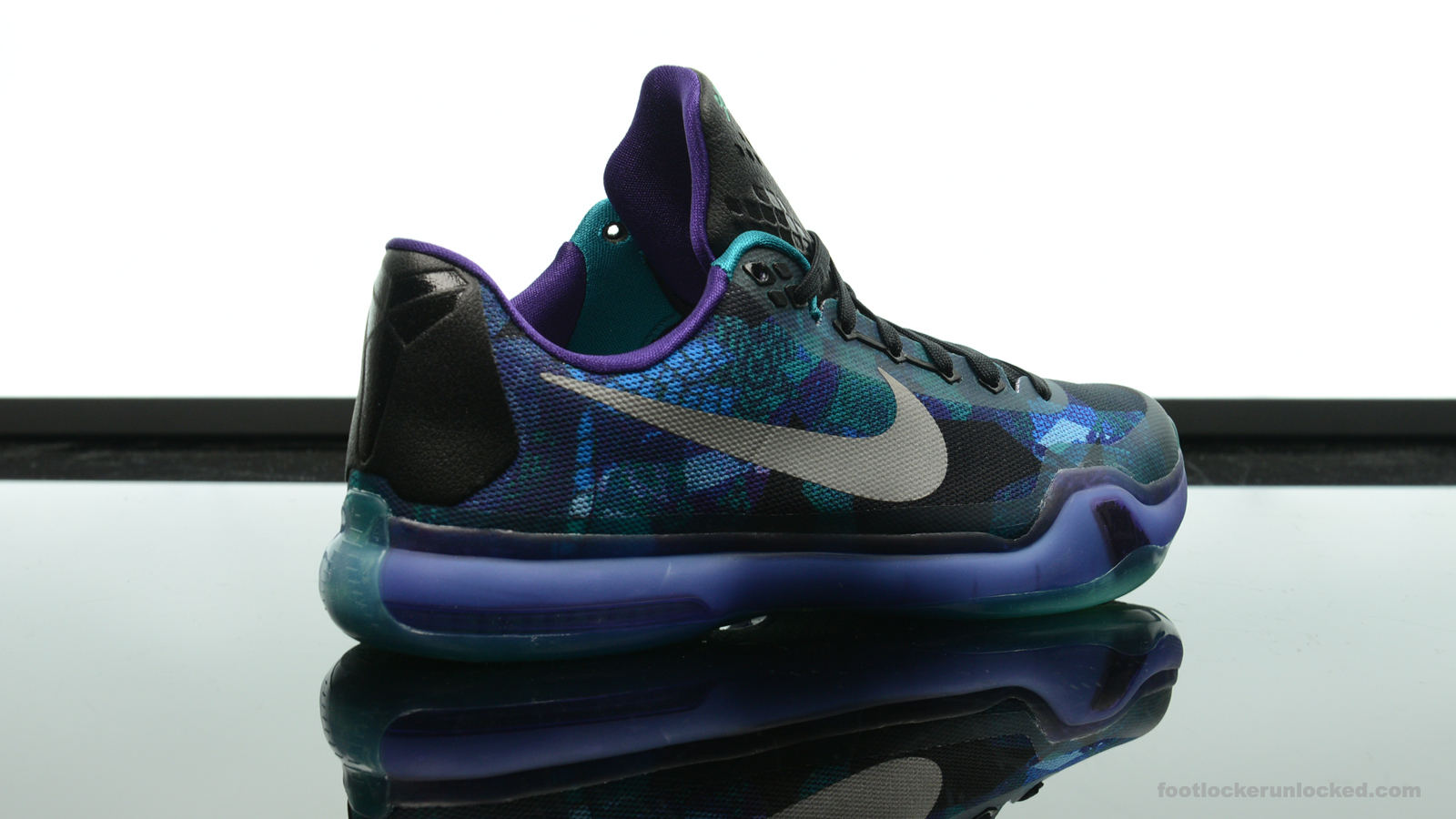 kobe green apple footlocker