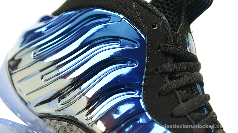 Foot-Locker-Nike-Air-Foamposite-One-Blue-Mirror-10