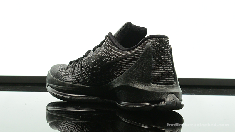 kd 8 triple black