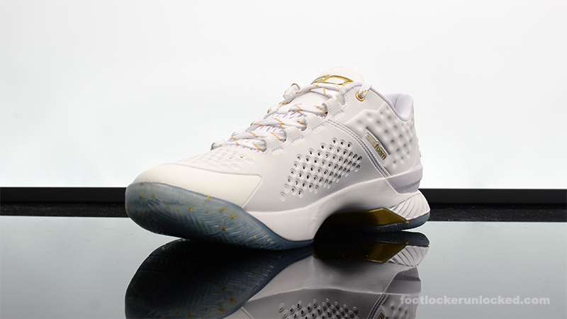 Under Armour Curry One Low “Friends and 