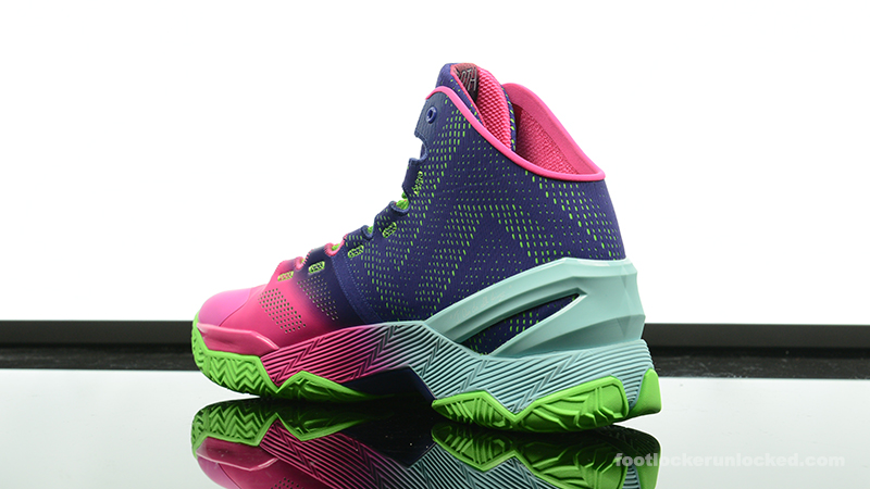 Foot-Locker-Under-Armour-Curry-2-Northern-Lights-5