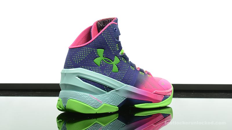 Foot-Locker-Under-Armour-Curry-2-Northern-Lights-6