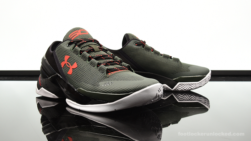 Foot-Locker-Under-Armour-Curry-2-Low-Hook-1