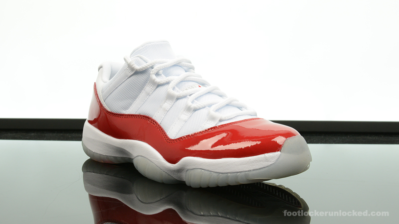 red 11s footlocker