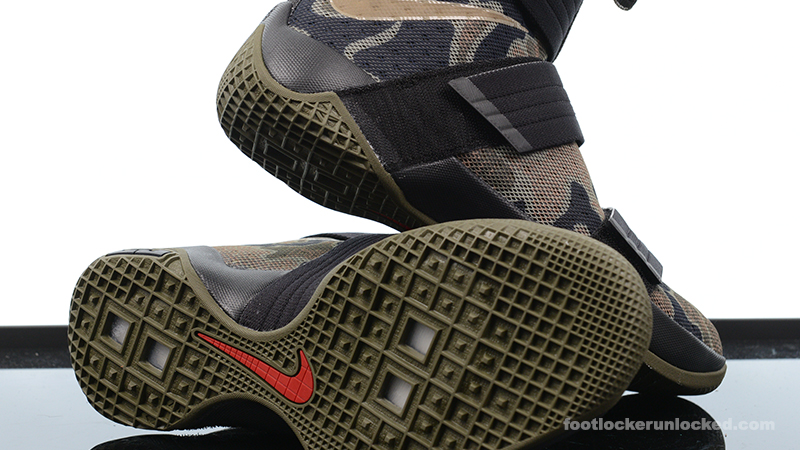 Foot-Locker-Nike-Zoom-LeBron-Soldier-10-Camo-7
