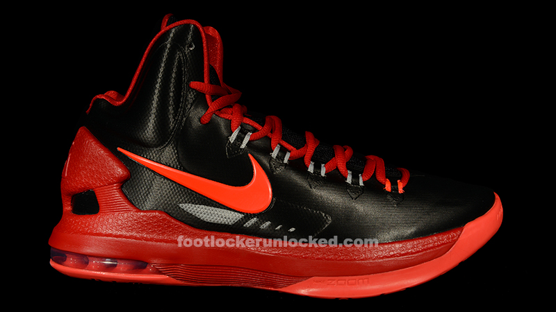 red and black kds Kevin Durant shoes on 